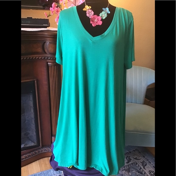 🌺NWT ZENANA OUTFITTERS 3X SWING TUNIC TOP - Picture 4 of 9